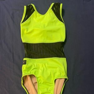 Kandi Kouture leo in neon green
